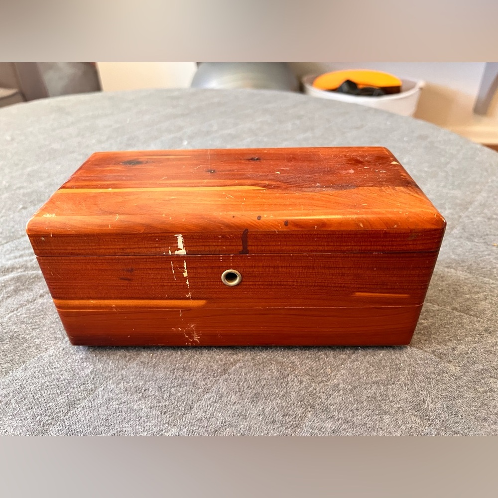 Antique 1950s LANE miniature Cedar Chest Altavista, Va Maxwell Bros & Hall